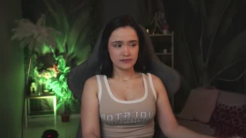 monica online show from 04/11/26, 12:04