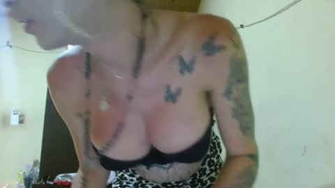 Snapshot of monicalimite123 chatting on 09/24/25, 06:00 monicalimite123 online show from 09/24/25, 06:00