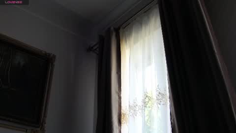 Snapshot of monicaluxxx chatting on 07/02/26, 10:54 monicaluxxx online show from 07/02/26, 10:54