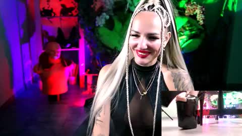 Monika online show from 10/18/25, 11:00