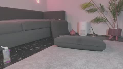 Monica online show from 06/02/26, 10:50
