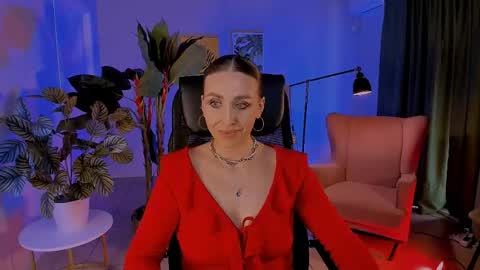 Snapshot of monicariley chatting on 06/02/26, 03:25 monicariley online show from 06/02/26, 03:25