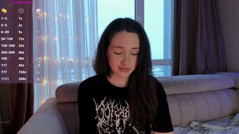 Monica online show from 02/08/25, 01:54