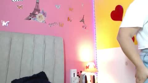 monickhot303av online show from 09/12/25, 04:01