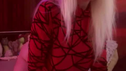 Snapshot of monicutex chatting on 10/01/25, 01:55 Monika online show from 10/01/25, 01:55