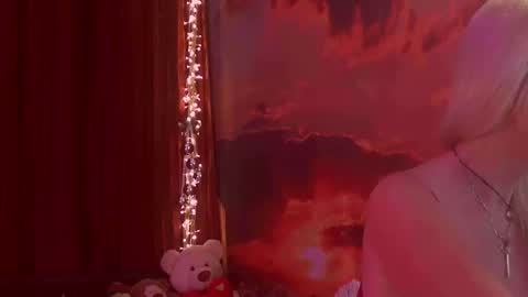 Snapshot of monicutex chatting on 12/01/25, 02:16 Monika online show from 12/01/25, 02:16