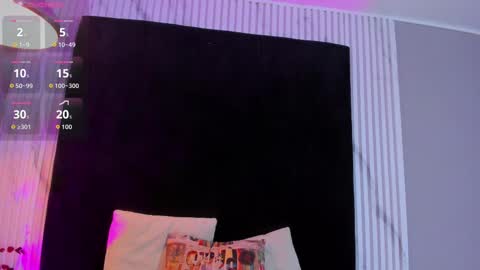 MONIK FOX online show from 09/23/25, 08:45