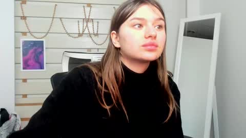 Monika online show from 02/09/25, 07:09