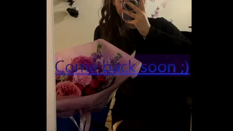 Snapshot of monika_youu chatting on 02/09/26, 01:15 Monika online show from 02/09/26, 01:15