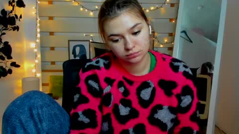 Snapshot of monika_youu chatting on 02/25/26, 01:54 Monika online show from 02/25/26, 01:54