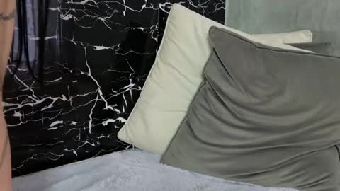 Ask me online show from 01/01/25, 08:35