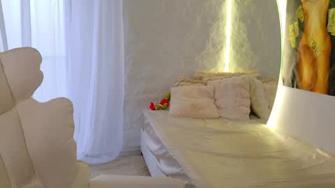 Ask me online show from 04/09/26, 11:26