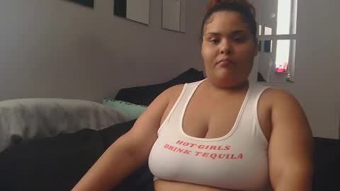 Moniquelalatina online show from 04/24/26, 06:43
