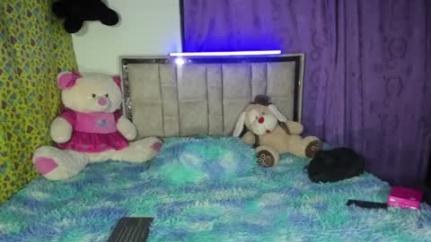 moniquehisk online show from 04/16/26, 04:19