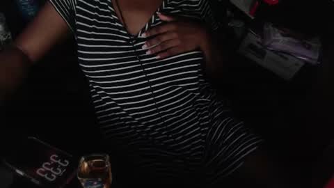 Monique Miles online show from 07/05/26, 10:33