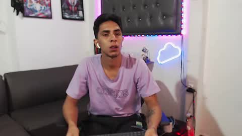 Snapshot of monkey_uchiha77 chatting on 02/07/25, 12:50 simon dice online show from 02/07/25, 12:50