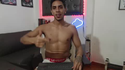 Snapshot of monkey_uchiha77 chatting on 02/15/25, 05:41 simon dice online show from 02/15/25, 05:41