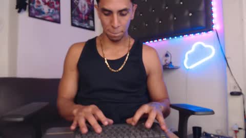 Snapshot of monkey_uchiha77 chatting on 03/07/25, 06:33 simon dice online show from 03/07/25, 06:33