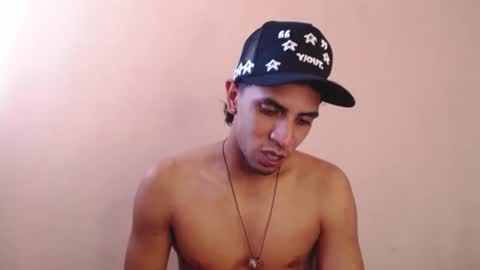 Snapshot of monkey_uchiha77 chatting on 10/18/25, 07:03 simon dice online show from 10/18/25, 07:03