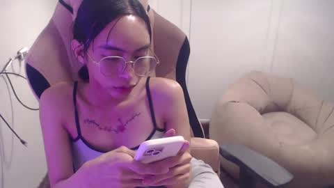 ELYSE A SIMPLE GIRL online show from 01/24/25, 02:08