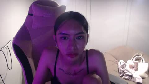 ELYSE A SIMPLE GIRL online show from 02/18/25, 09:21