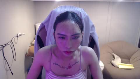 ELYSE A SIMPLE GIRL online show from 03/04/25, 06:26