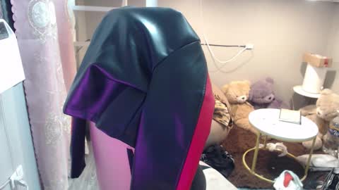 ELYSE A SIMPLE GIRL online show from 09/13/25, 02:39