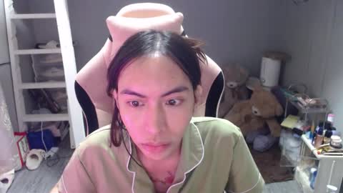 ELYSE A SIMPLE GIRL online show from 12/17/25, 03:51