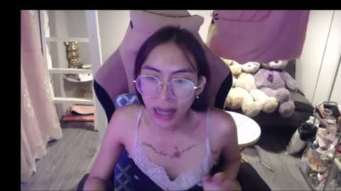 Snapshot of monstercockselfsuck chatting on 06/04/26, 09:04 ELYSE A SIMPLE GIRL online show from 06/04/26, 09:04