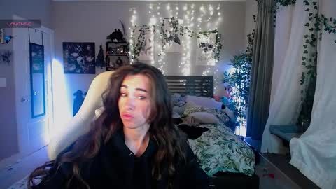 Lydia Mooney online show from 01/15/25, 02:06