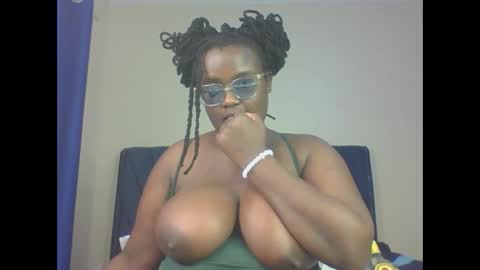 Snapshot of montel22 chatting on 12/06/24, 03:30 montel22 online show from 12/06/24, 03:30