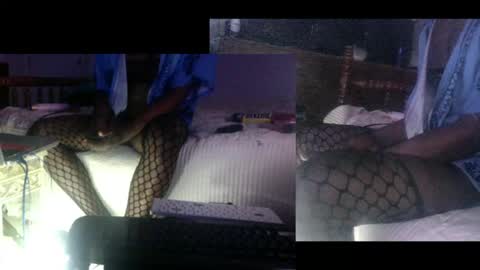 Snapshot of montydxxx2 chatting on 06/18/26, 10:30 montydxxx2 online show from 06/18/26, 10:30
