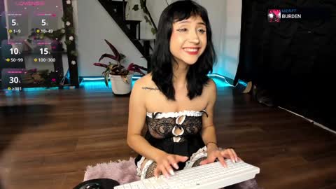 Snapshot of monxslove chatting on 01/03/25, 02:10 Monxse online show from 01/03/25, 02:10