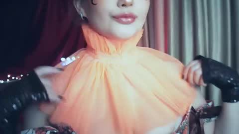 Snapshot of moodiemira chatting on 10/29/25, 02:58 moodiemira online show from 10/29/25, 02:58