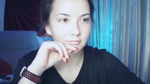 Snapshot of moodiemira chatting on 11/11/25, 05:13 moodiemira online show from 11/11/25, 05:13