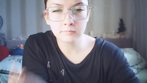 moodiemira online show from 02/09/26, 01:04