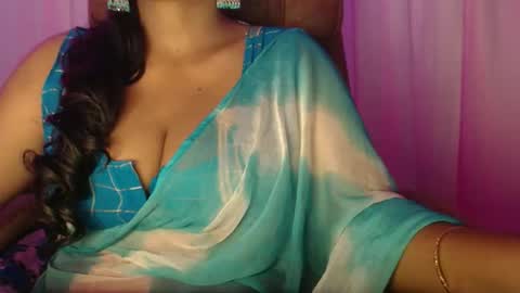 Maya online show from 10/08/25, 11:30