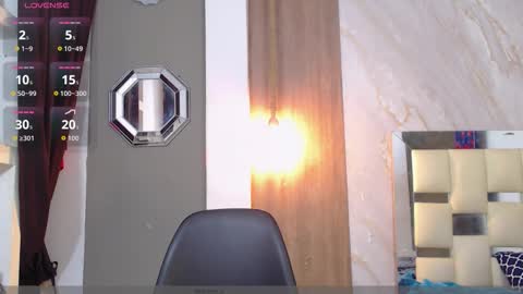 moon_and_fire_ online show from 03/22/26, 05:44