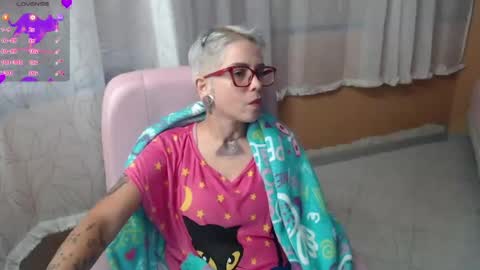 Luna online show from 06/20/26, 03:15