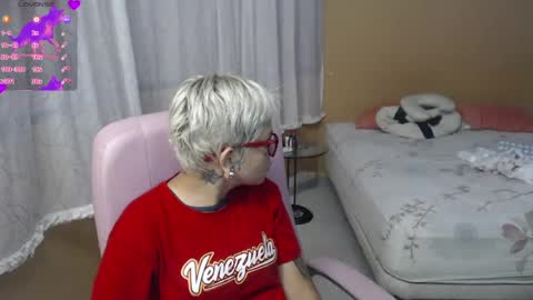 Luna online show from 07/18/26, 08:56