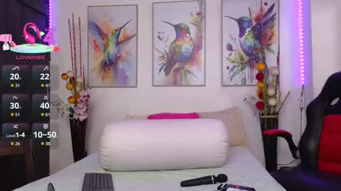 Moon online show from 12/15/25, 07:40