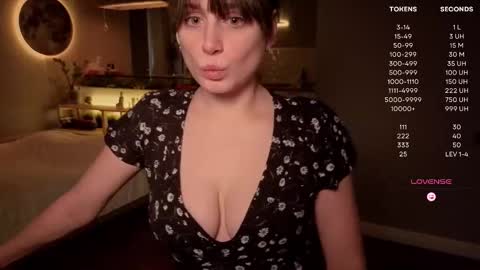 Snapshot of moon_deity chatting on 10/13/25, 02:50 Luna online show from 10/13/25, 02:50