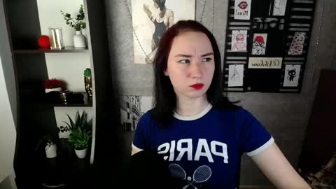 Diana online show from 12/01/25, 10:04