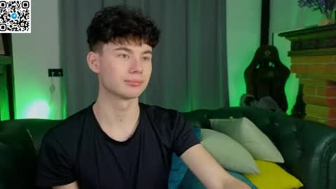 moon_gloww online show from 03/01/26, 08:00