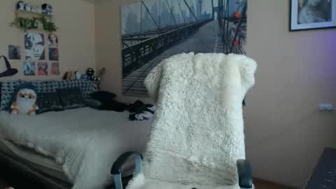 Keira online show from 03/27/26, 08:59