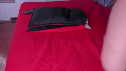 Snapshot of moon_swt_ chatting on 01/21/25, 09:46 Luna online show from 01/21/25, 09:46