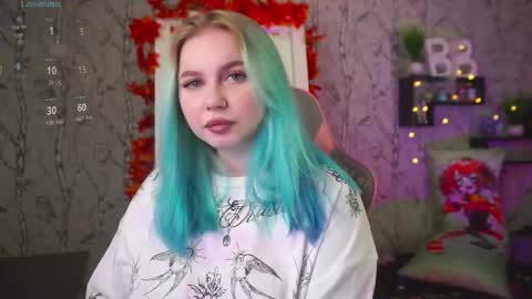 Snapshot of moon_valkyriie chatting on 10/02/25, 09:27 Emilia online show from 10/02/25, 09:27