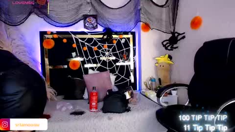 Moon Water   online show from 10/18/25, 11:33