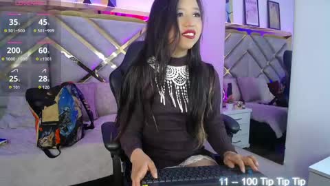 Snapshot of moon_water__ chatting on 04/21/26, 11:16 Moon Water online show from 04/21/26, 11:16