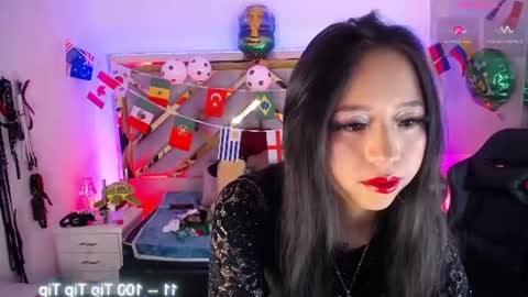 Snapshot of moon_water__ chatting on 06/24/26, 10:47 Moon Water online show from 06/24/26, 10:47